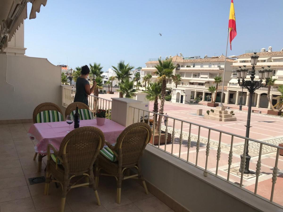 Apartamento Plaza Espana Nerja Luaran gambar
